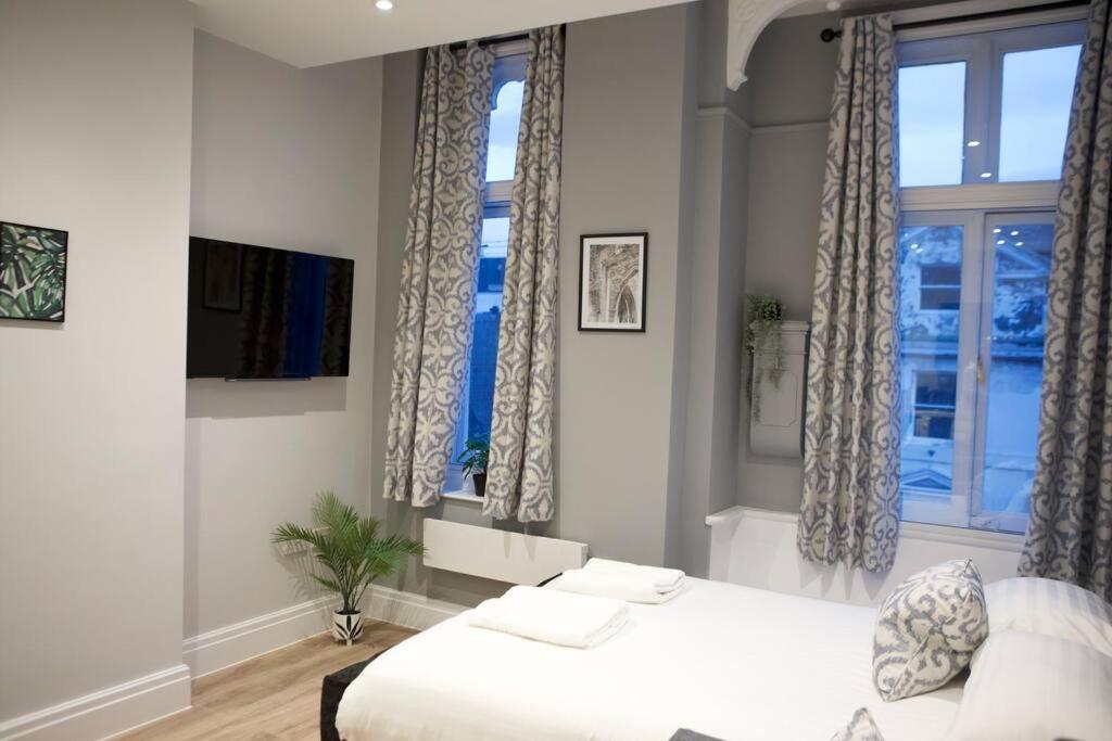 Studio On The Rows - Central City Centre Chester Exteriör bild